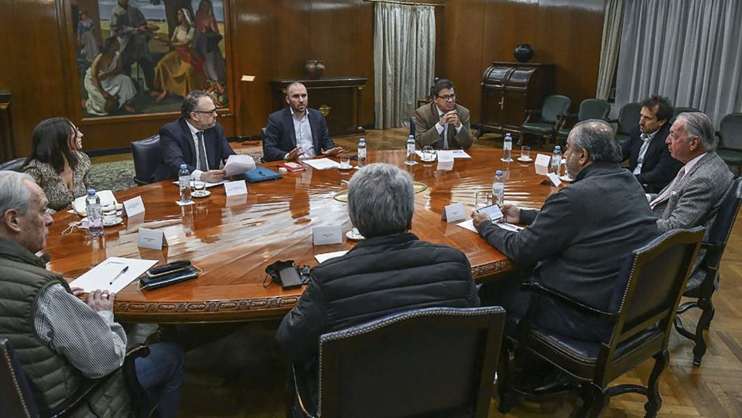 el-gobierno,-uia-y-cgt-conforman-una-mesa-para-coordinar-acciones-contra-la-inflacion